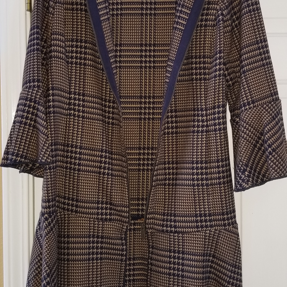 Cabi Flounce Jacket Style #3902 sz S FREE SHIPPING